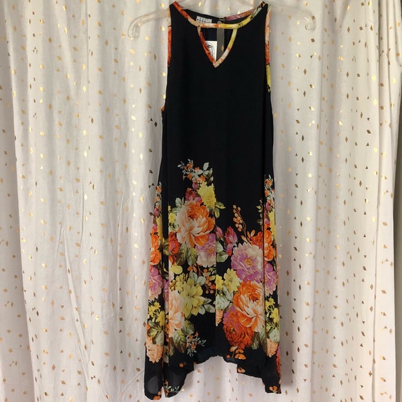 🌟FLORAL TANK DRESS🌟 - Picture 8 of 8